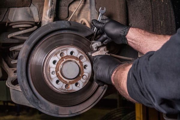 4WD brake disc and caliper repair